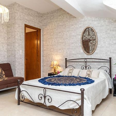 Maury Down Town Apartment Naxos City Luaran gambar