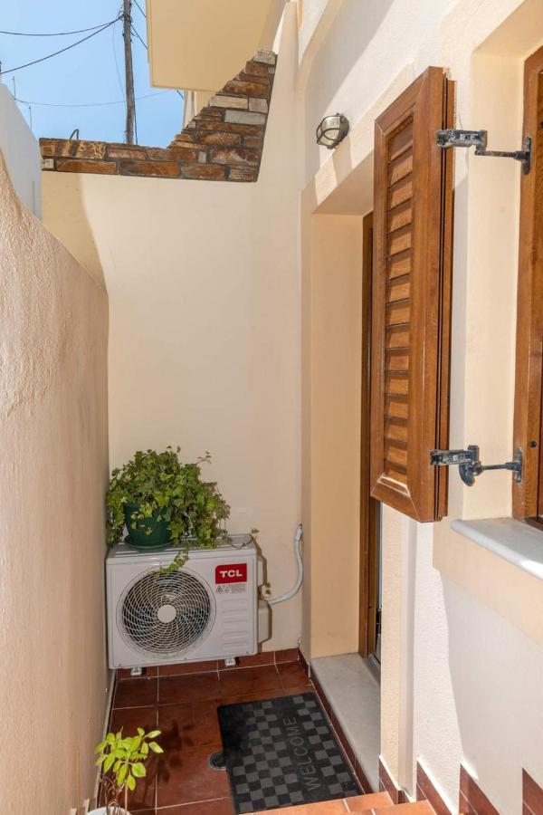 Maury Down Town Apartment Naxos City Luaran gambar